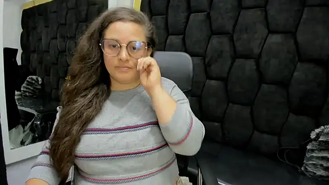Chat +18 de Sarah_Boobs_ ao vivo