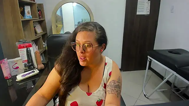 Sarah_Boobs_'s Live XXX Chat