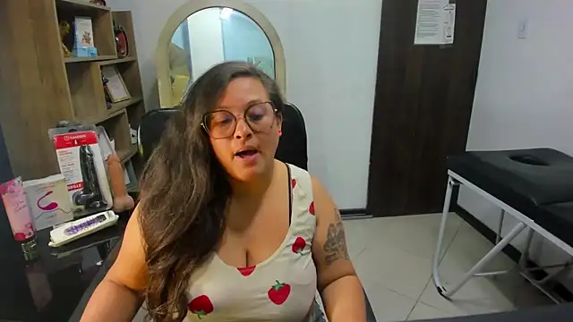 Sarah_Boobs_ 即時 XXX 聊天