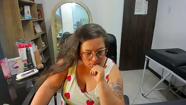 Sarah_Boobs_n Live XXX chat