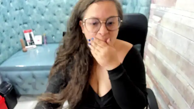 Živý XXX chat Sarah_Boobs_