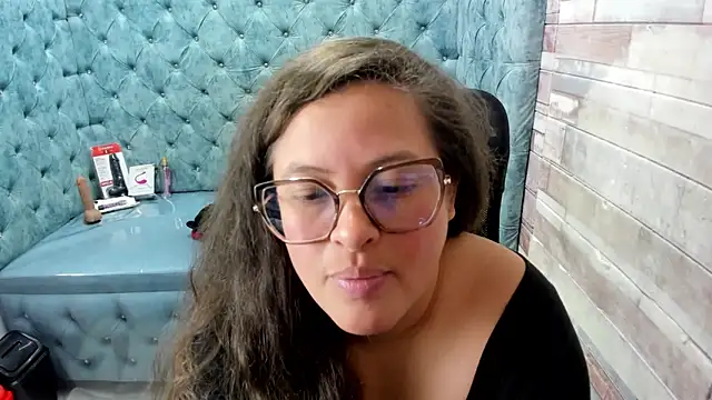 Sarah_Boobs_ Chat XXX live