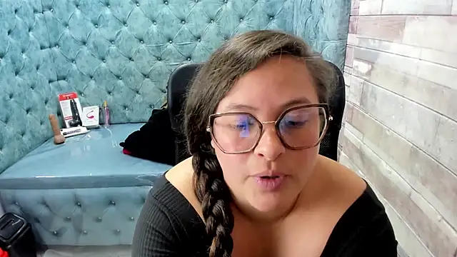 Sarah_Boobs_ 라이브 XXX 채팅