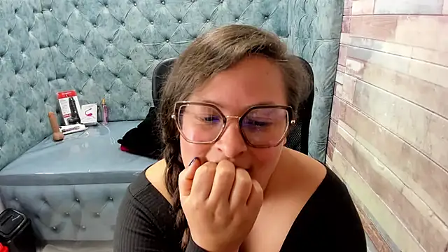 Sarah_Boobs_ Obrolan Langsung XXX