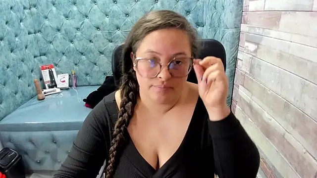 Sarah_Boobs_のライブXXXチャット