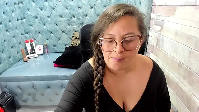 Sarah_Boobs_ 라이브 XXX 채팅