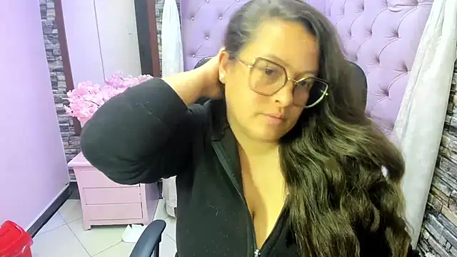 แชท XXX สดของ Sarah_Boobs_