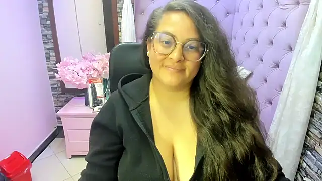 Sarah_Boobs_ Chat XXX live