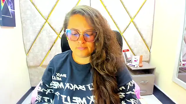 Sarah_Boobs_'s Live XXX Chat