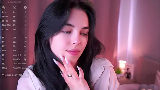 XXX chat uživo modela MirnaTellado