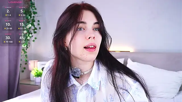 Chat +18 de MirnaTellado ao vivo