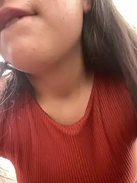 הופעת וובקאם של StrawberryPink_