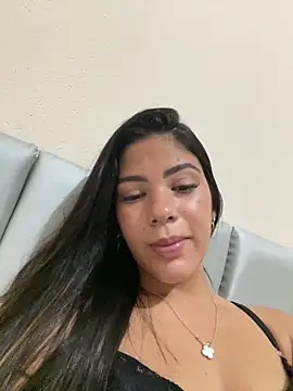 Živá chatovací místnost paola_oliveira