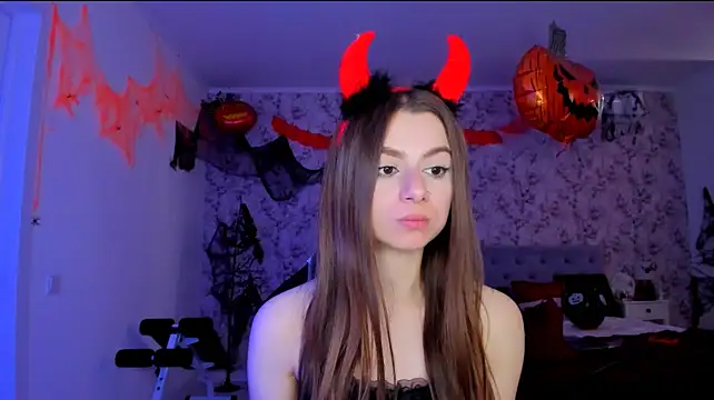 הופעת וובקאם של Hot_Molly5