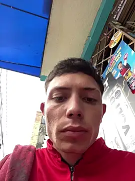 santiObrero webkamerás műsora