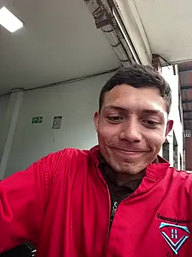 santiObrero Show in webcam