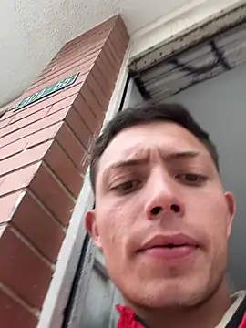 Pokazy przed kamerką – santiObrero