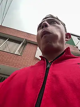 santiObrero 在線直播表演