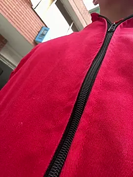 santiObrero Show in webcam