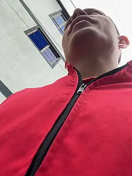 santiObrero Show in webcam