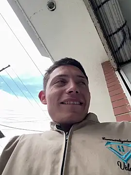 Pertunjukan Kamera Web santiObrero