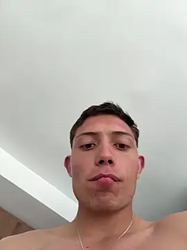 santiObrero 在線直播表演