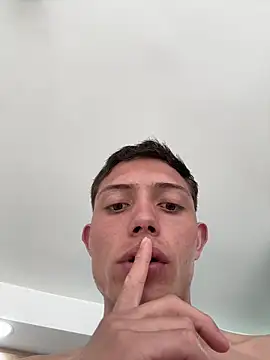 santiObrero 在線直播表演