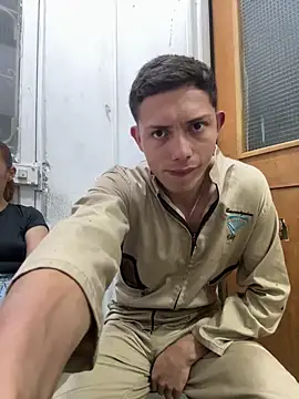 santiObrero Pertunjukan Webcam
