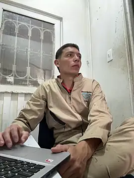 santiObrero Live XXX-Chat