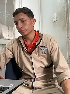 santiObrero 网络视讯表演