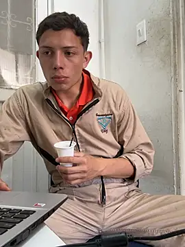عرض كام santiObrero