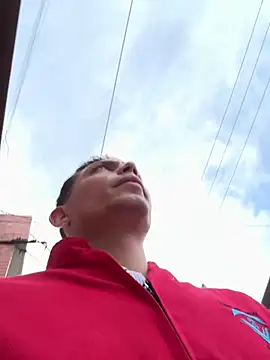 santiObrero Show in webcam