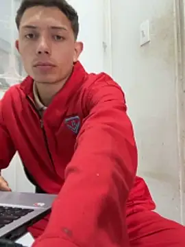 santiObrero – live chatrum