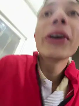 santiObrero Live chatroom