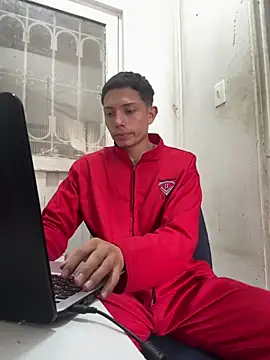Chat soba uživo modela santiObrero