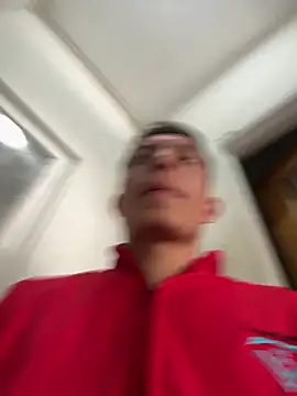 חדר צ'אט בשידור חי של santiObrero