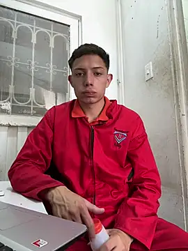 חדר צ'אט בשידור חי של santiObrero