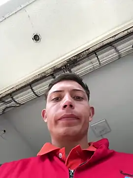 santiObrero 网络视讯表演