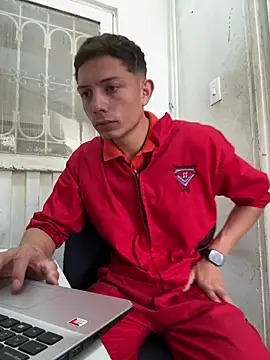 santiObrero 现场XXX聊天