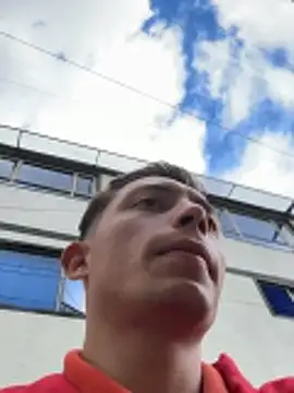 santiObrero Show in webcam