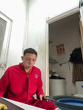 santiObrero 在線直播表演