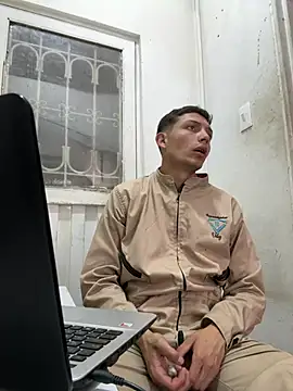 santiObrero Pertunjukan Webcam