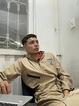 santiObrero – webcam-show