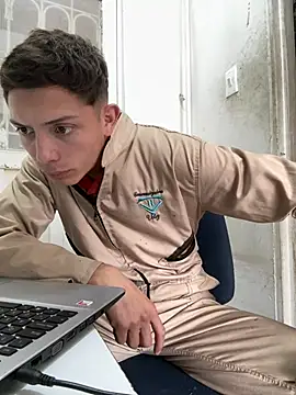 santiObrero – Live XXX-chat