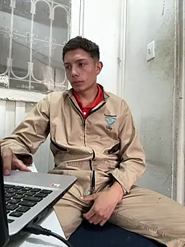 عرض كام santiObrero