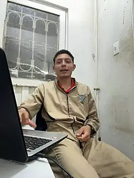santiObrero 网络视讯表演