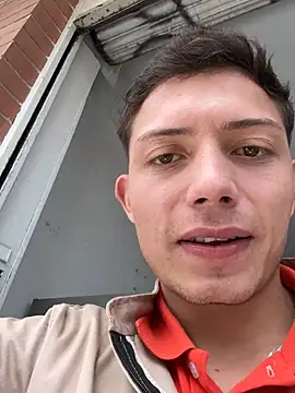 santiObrero Webcam-Show