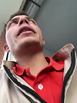 santiObrero 网络视讯表演