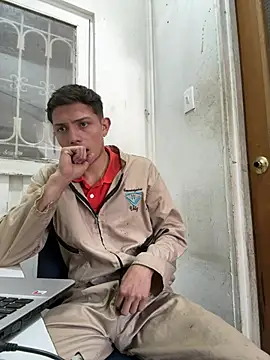 santiObrero 网络视讯表演