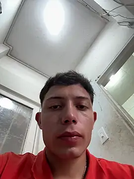 santiObrero Show in webcam